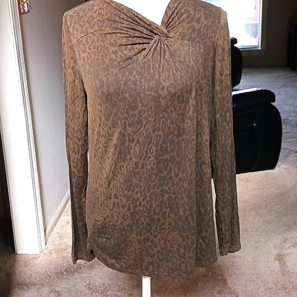 XCVI WOMEN'S BROWN TOP SIZE MEDIUM - Picture 4 of 10